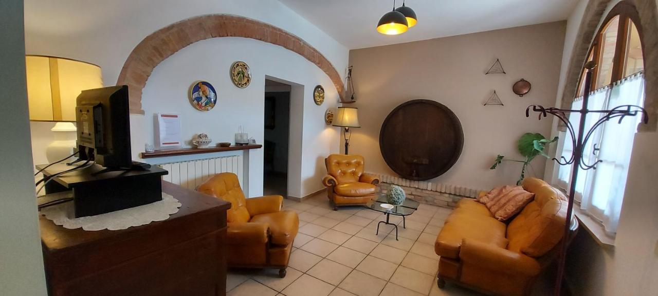 Agriturismo Il Colle Siena Dış mekan fotoğraf